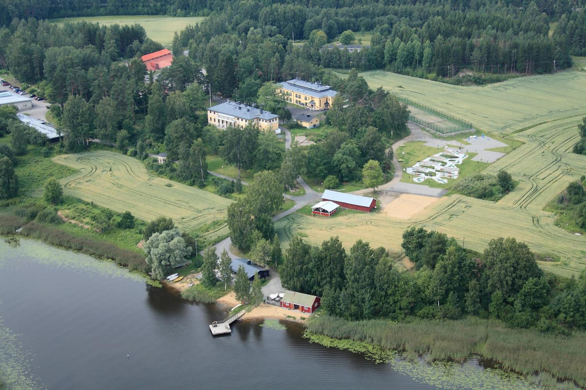 Kyyhkylae Hotel And Manor Миккели Экстерьер фото